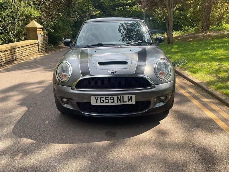 Usado Mini Cooper S Hatch 173 HP (127 kW) 2009 Cinzento Citadino