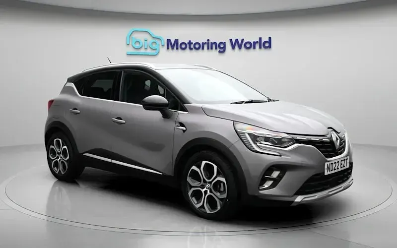 Gebraucht Renault Captur SE 143 PS (105 kW) 2022 Grau SUV