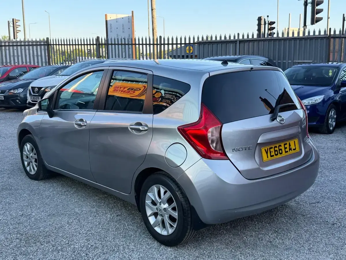 Used Nissan Note Acenta 80 HP (58 kW) 2016 Silver Hatchback