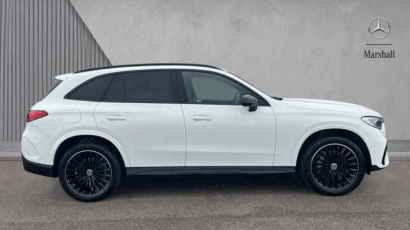 New Mercedes GLC300e Urban 313 HP (230 kW) 2025 Polar white SUV