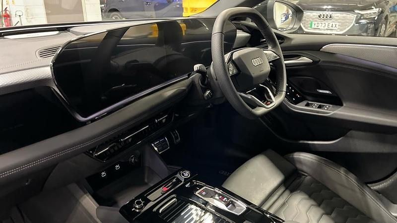 Used Audi e-tron Sportback S-Line 210 kW (286 HP) 2025 Black SUV