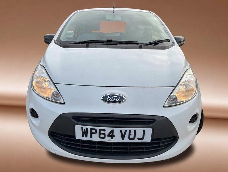 Used Ford Ka Studio 69 HP (50 kW) 2014 White Hatchback