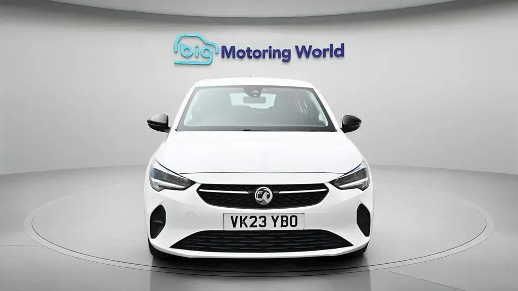 Używany Vauxhall Corsa Design Edition 75 KM (55 kW) 2023 Biały Hatchback