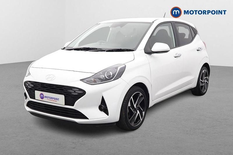 Used Hyundai i10 Premium 2024 White Hatchback