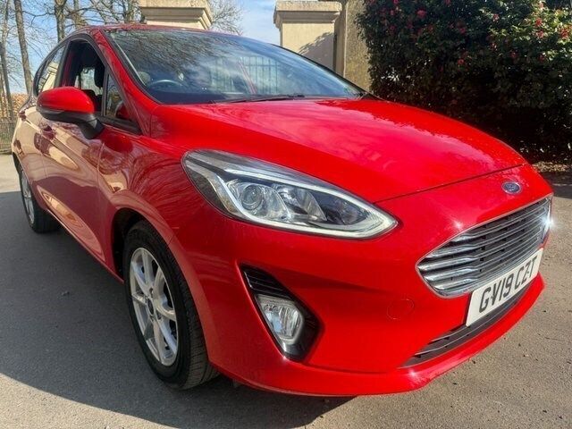 Red Used 2019 Ford Fiesta Zetec Hatchback | £7,499 (Fair price) - Image 1/3
