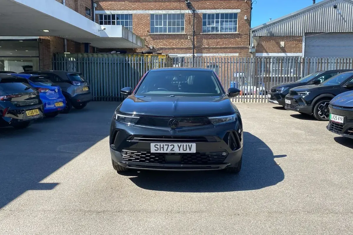 Second-hand Vauxhall Mokka GS Line 130 CP (95 kW) 2023 Negru SUV