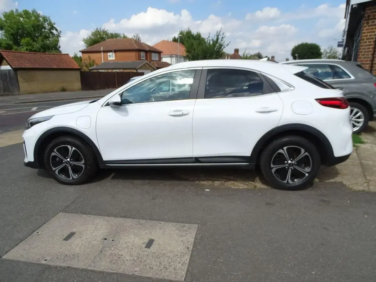 Used Kia XCeed 141 HP (103 kW) 2023 White SUV