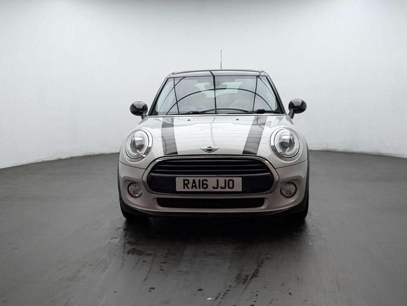 Used Mini Cooper Hatch 136 HP (100 kW) 2016 Silver Hatchback