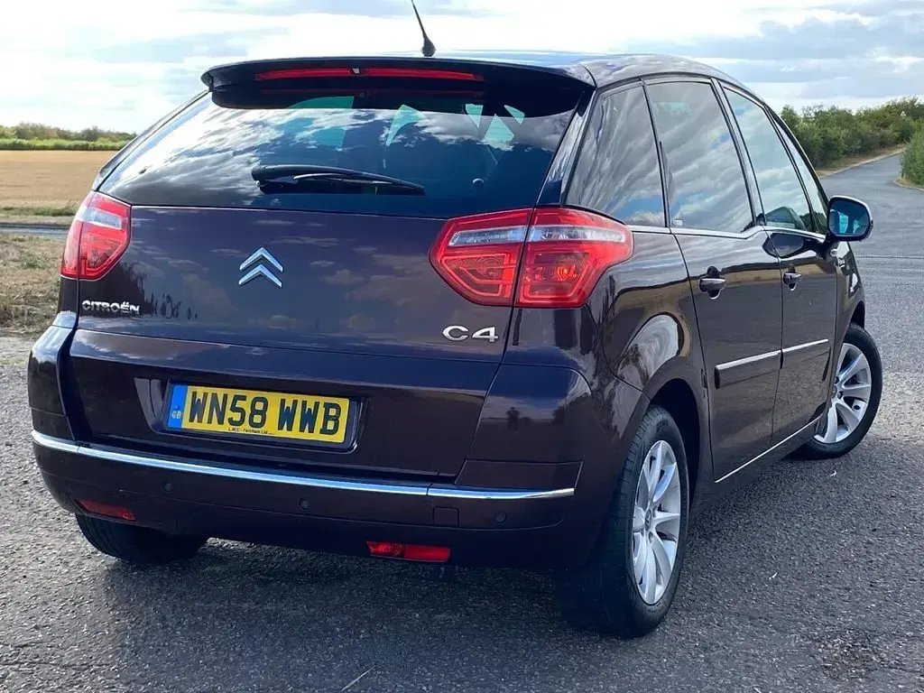 Used Citroën C4 Picasso Exclusive 2009 Red MPV