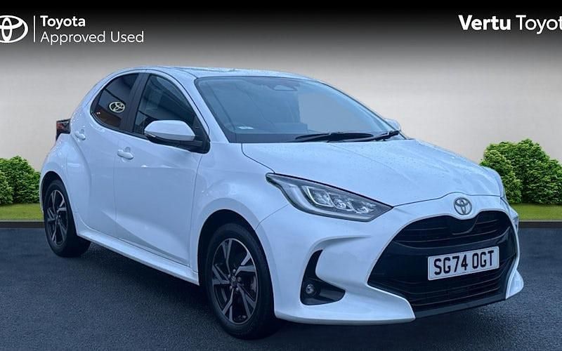 Used Toyota Yaris Hybrid Design 116 HP (85 kW) 2026 Hatchback