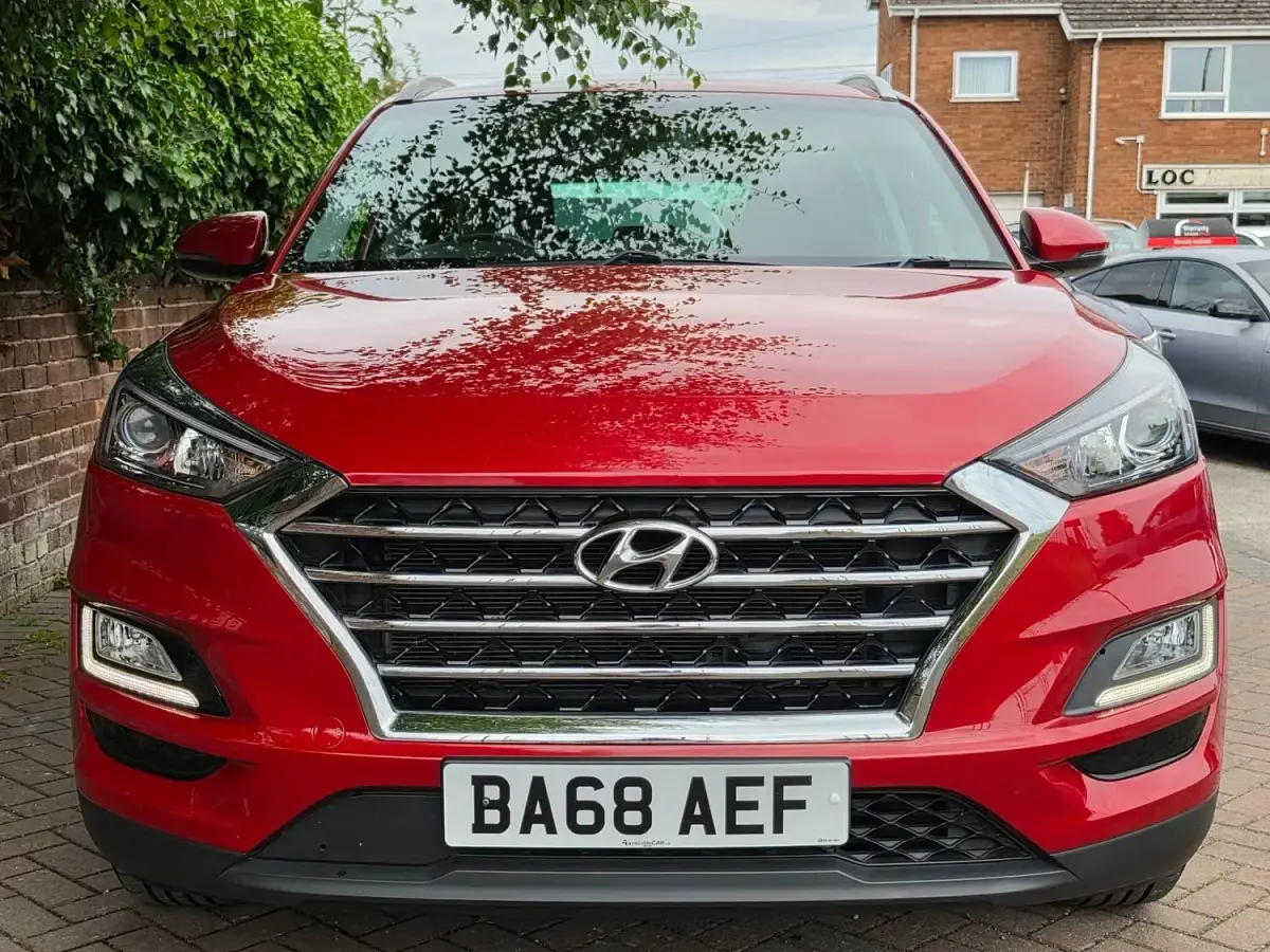 Used Hyundai Tucson SE 177 HP (130 kW) 2019 Red SUV