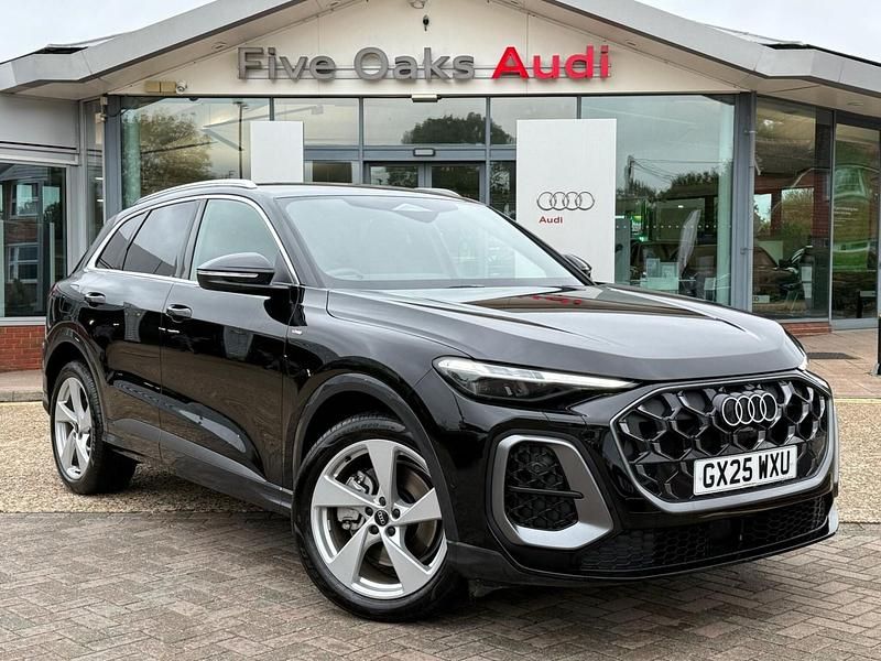 Black Used 2025 Audi Q5 S-Line SUV | £47,390 - Image 1/3