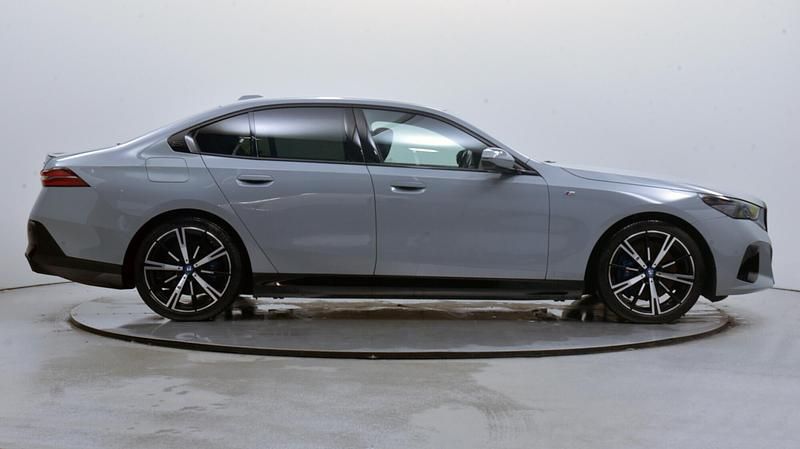 Used BMW i5 M Sport 250 kW (340 HP) 2024 Grey Sedan
