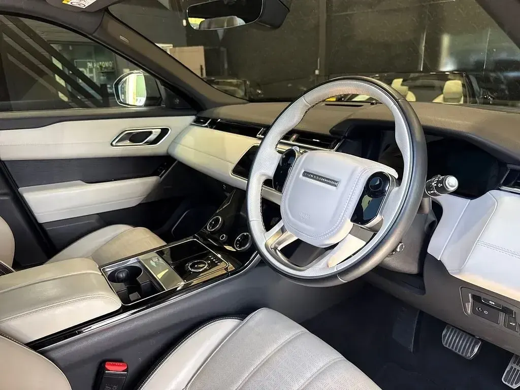 Used Land Rover Range Rover Velar HSE Dynamic 380 HP (279 kW) 2017 Silver SUV