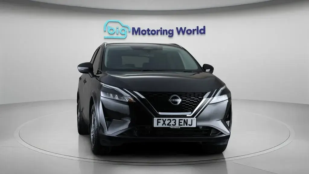 Used Nissan Qashqai Acenta Premium 158 HP (116 kW) 2023 Black SUV