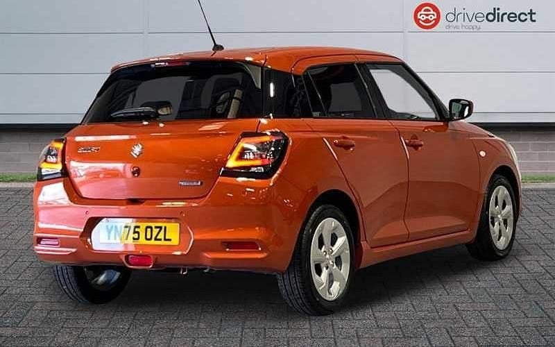 New Suzuki Swift 82 HP (60 kW) 2025 Orange Hatchback