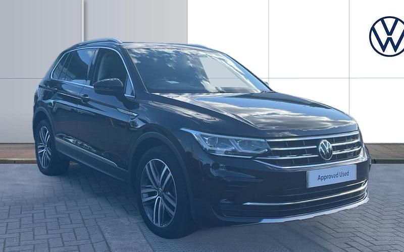 Used 2023 VW Tiguan Elegance SUV | £24,832 (Fair price) - Image 1/4