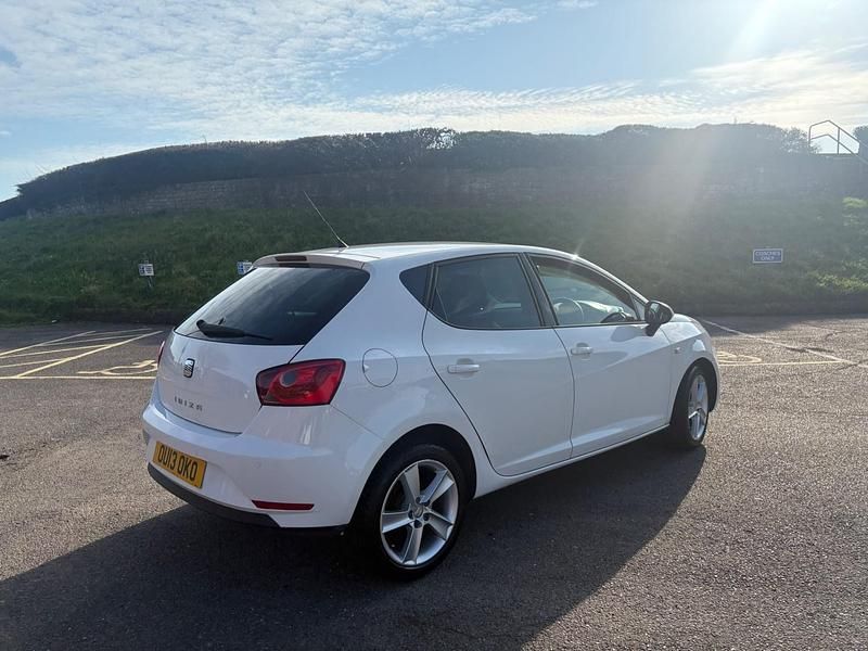 Used Seat Ibiza 85 HP (62 kW) 2013 White Hatchback