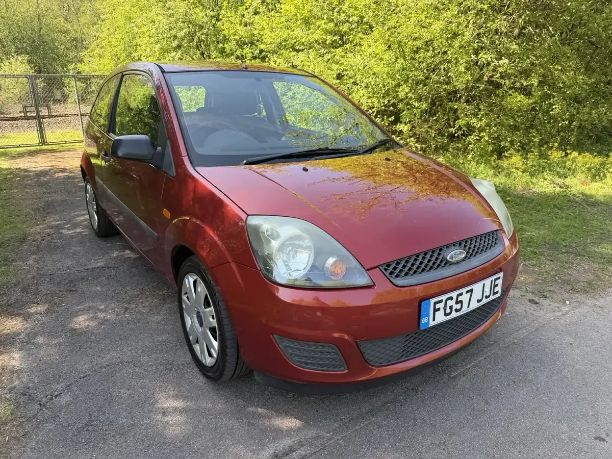 Used Ford Fiesta Style 75 HP (55 kW) 2007 Red Hatchback