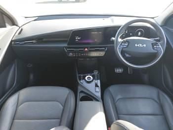 Used Kia e-Niro 150 kW (204 HP) 2025 Green SUV