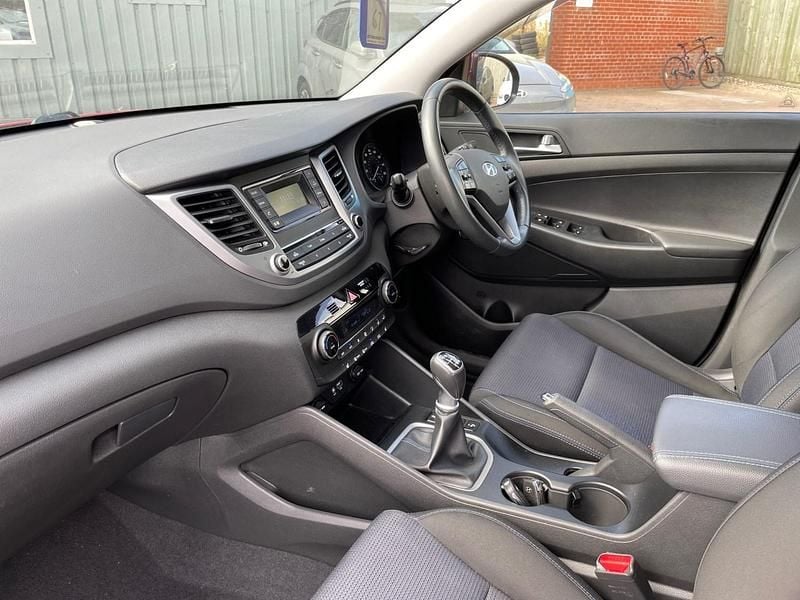 Used Hyundai Tucson SE 2017 Red SUV