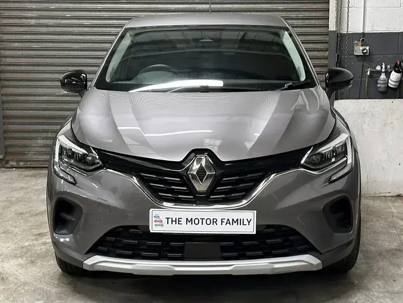 Used Renault Captur Evolution 143 HP (105 kW) 2023 Grey SUV
