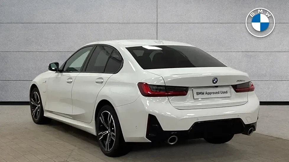 Used BMW 330 M Sport 288 HP (211 kW) 2025 White