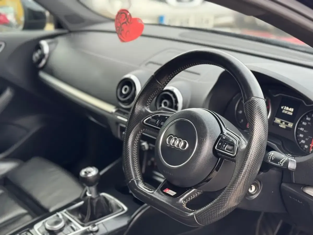 Used Audi A3 S-Line 150 HP (110 kW) 2014 Black Hatchback
