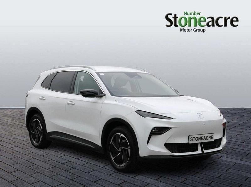 White New 2025 MG S5 Trophy SUV | £23,850 (Good price) - Image 1/4