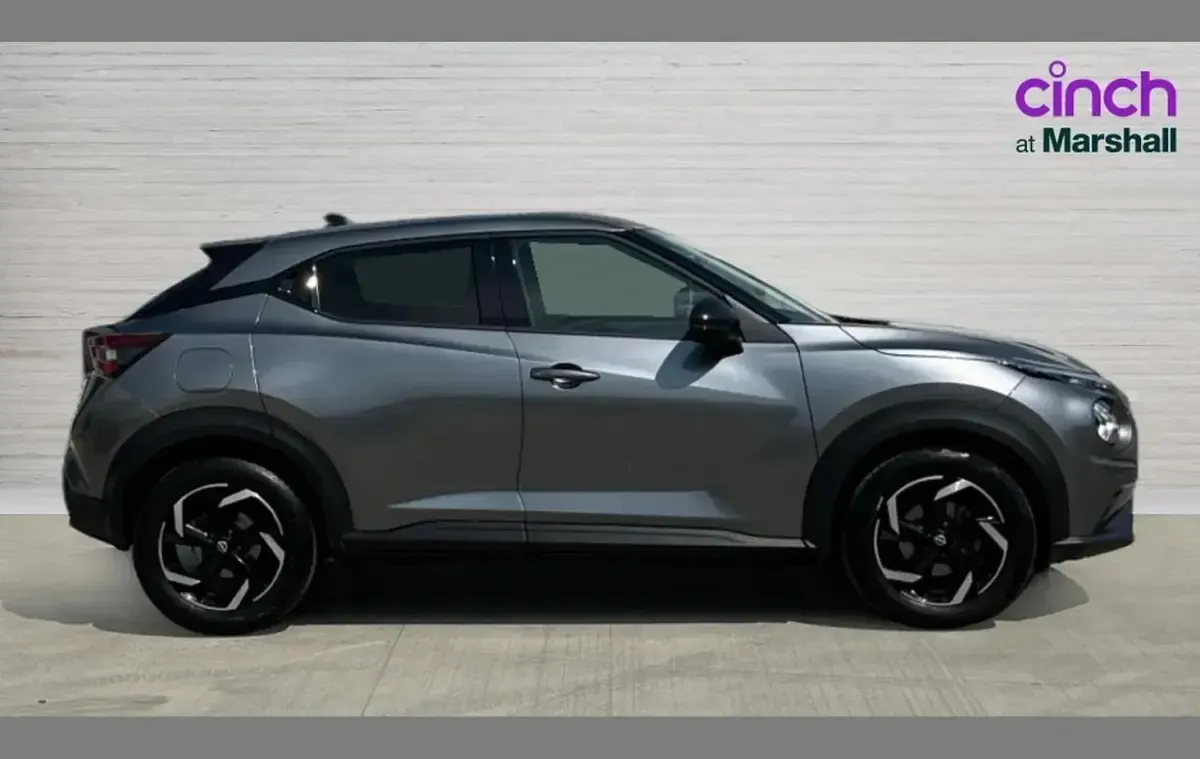 Used Nissan Juke N-Connecta 114 HP (83 kW) 2023 Grey SUV