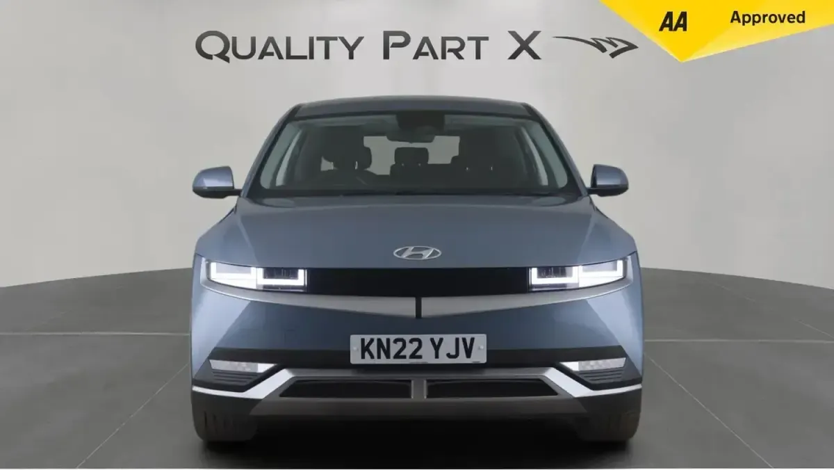 Used Hyundai Ioniq SE 125 kW (170 HP) 2022 Blue Hatchback