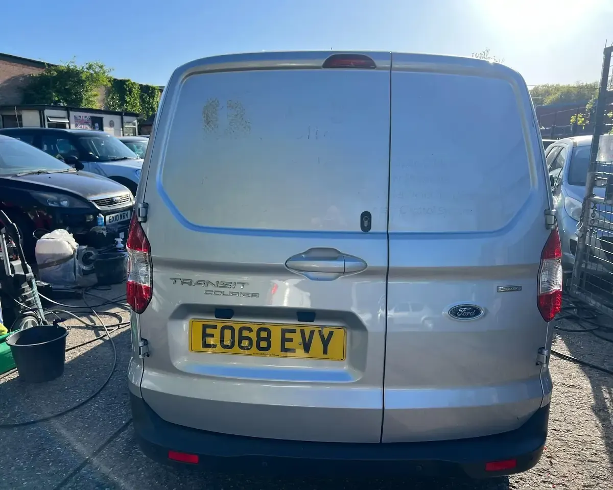 Used Ford Transit Limited 100 HP (73 kW) 2018 Silver Van