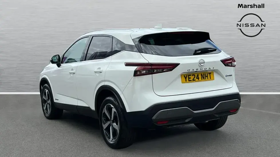 Used Nissan Qashqai N-Connecta 190 HP (139 kW) 2024 White SUV