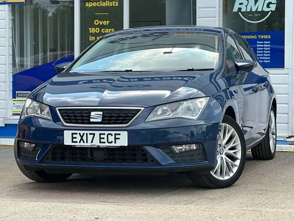 Used Seat Leon SE Dynamic 110 HP (80 kW) 2017 Blue Hatchback