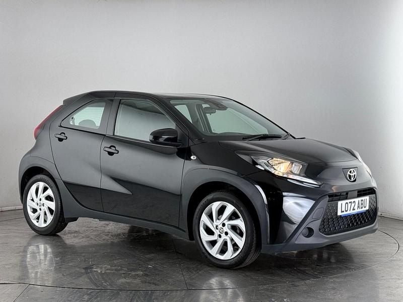 Used Toyota Aygo X PURE 72 HP (52 kW) 2022 Black SUV
