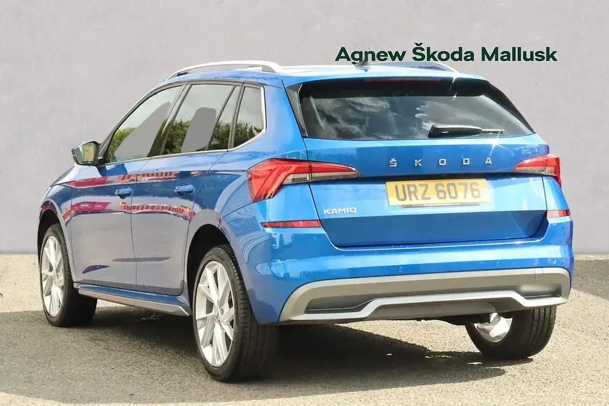 Used Skoda Kamiq SE L Executive 81 HP (59 kW) 2023 Race blue metallic SUV