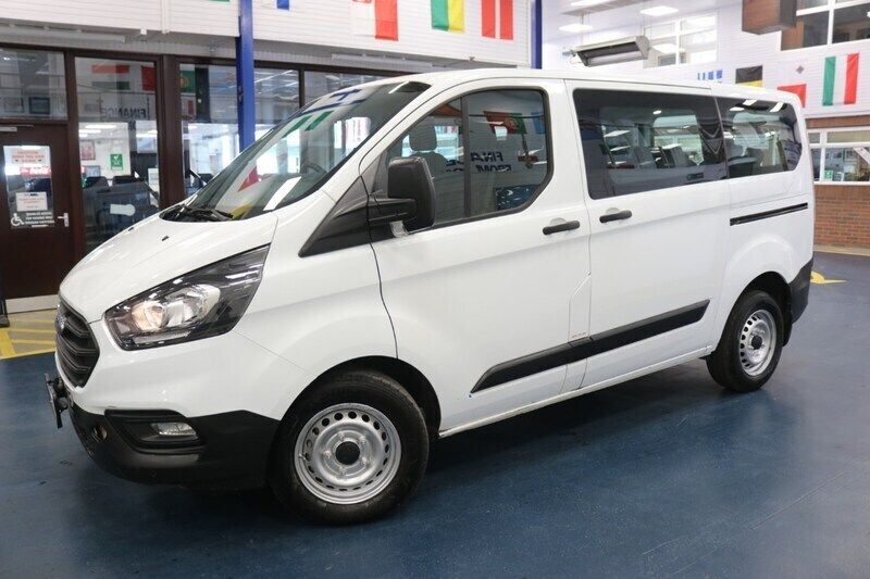 Used Ford Transit Custom 105 HP (77 kW) 2021 White MPV