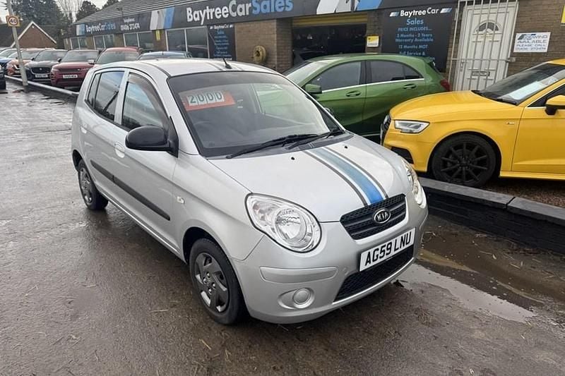 Silver Used 2010 Kia Picanto Hatchback | £2,000 (Fair price) - Image 1/1