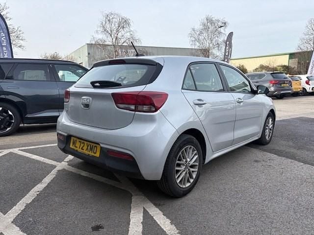 Used Kia Rio 2022 Silver Hatchback