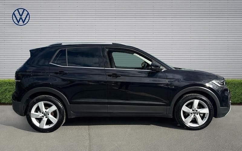 Used VW T-Cross SEL 110 HP (80 kW) 2022 Black SUV