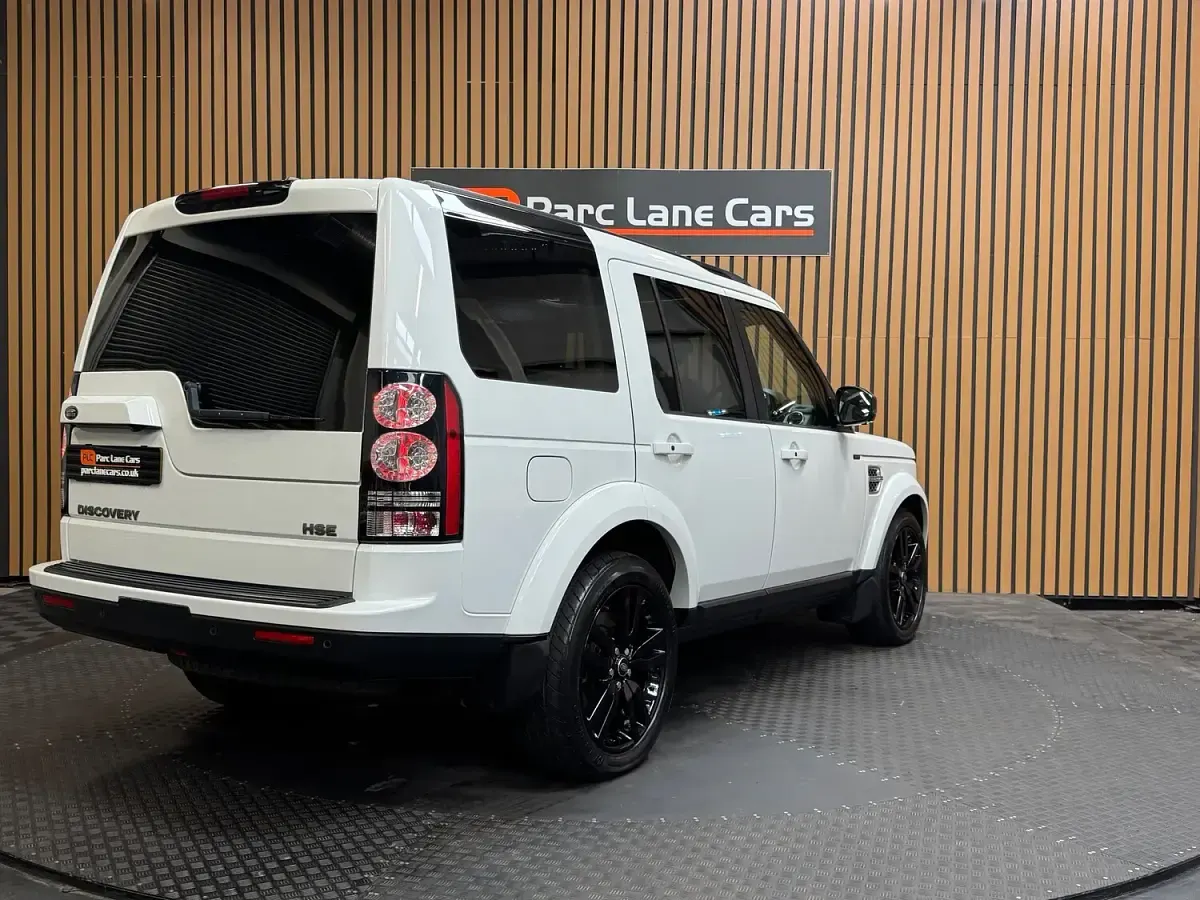 Used Land Rover Discovery HSE 251 HP (184 kW) 2014 White SUV