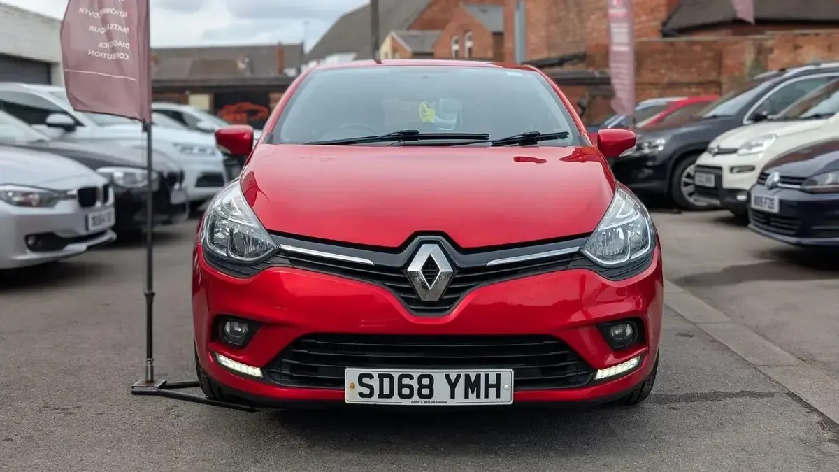 Used Renault Clio Play 2018 Red Hatchback