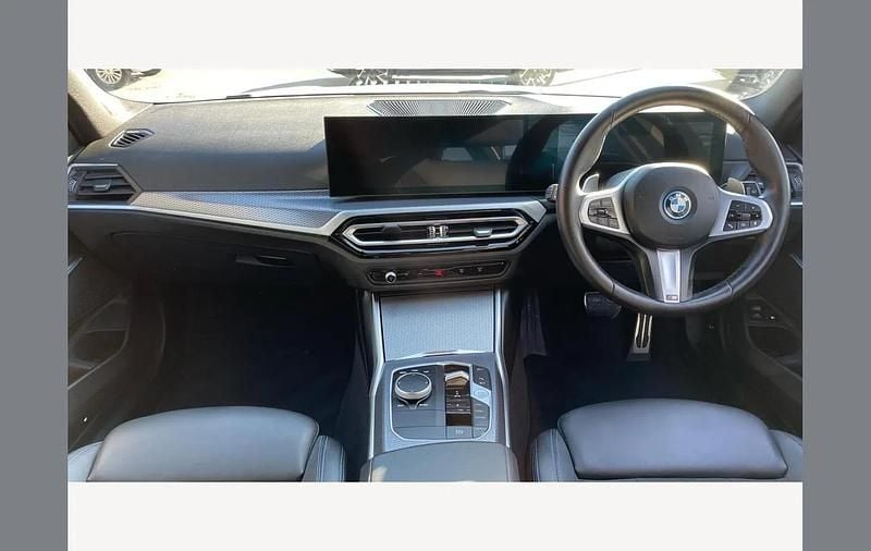 Used BMW 330e M Sport 288 HP (211 kW) 2023 White Estate