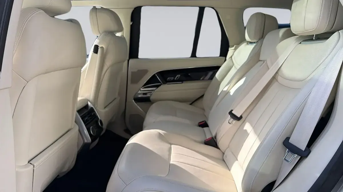 Used Land Rover Range Rover Autobiography 2023 Eiger grey SUV