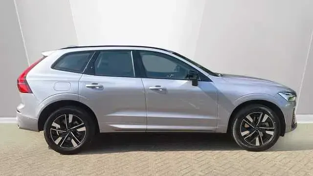 Used Volvo XC60 Plus 250 HP (183 kW) 2026 Black SUV