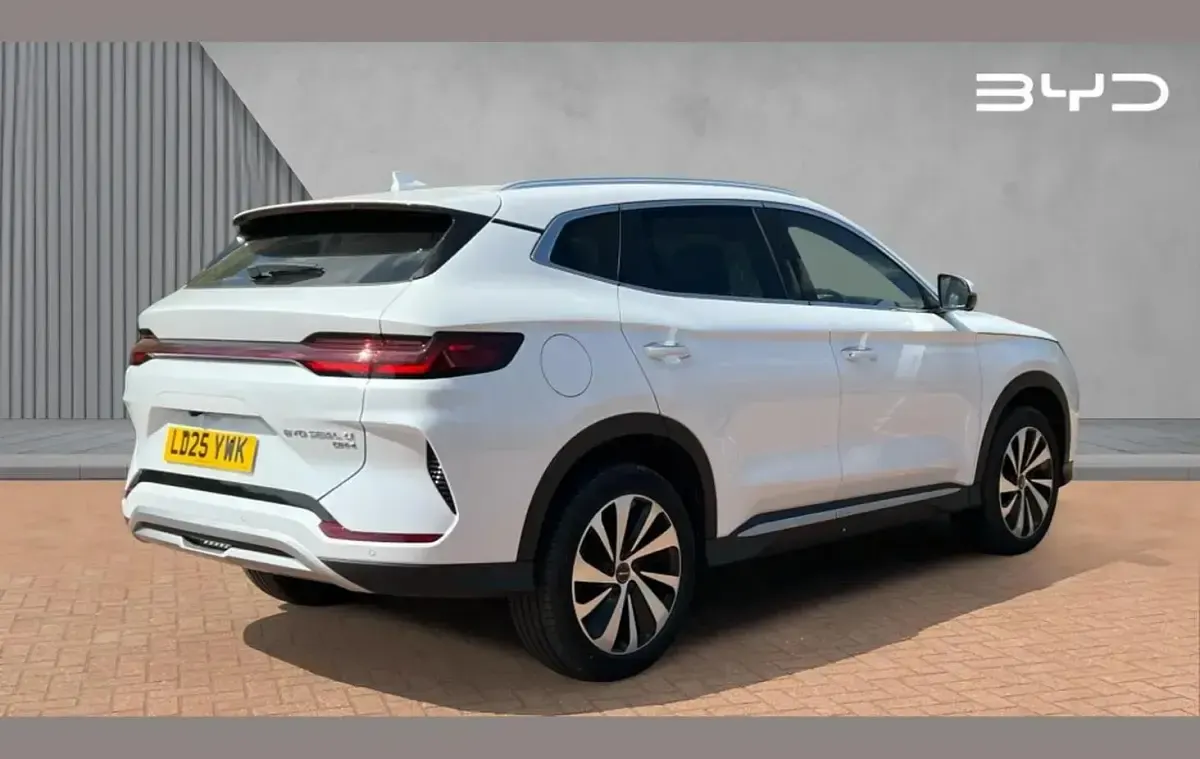 Used BYD Seal U Boost 218 HP (160 kW) 2025 White SUV