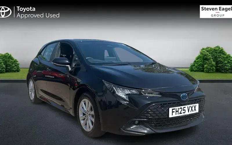 Used Toyota Corolla 140 HP (102 kW) 2026 Hatchback