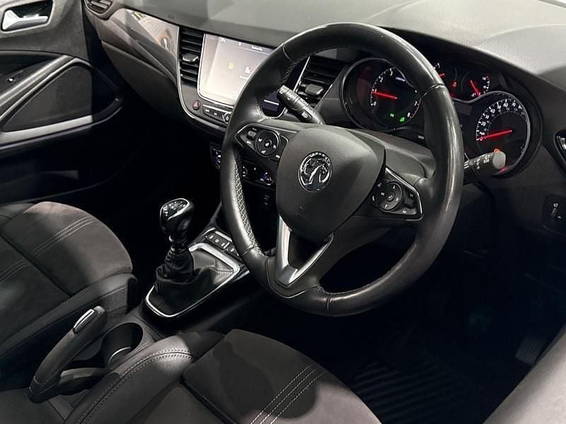 Used Vauxhall Crossland Ultimate 108 HP (79 kW) 2024 Arctic white p0wp SUV