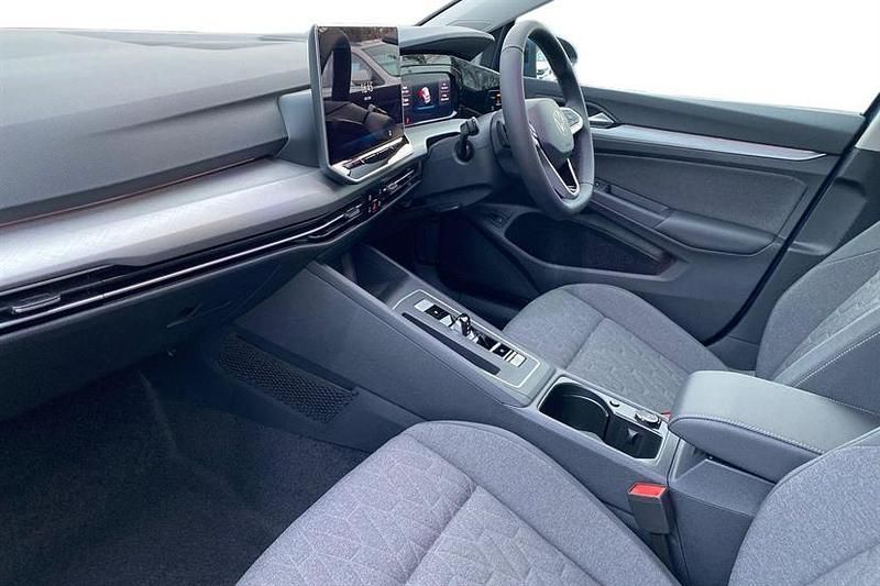 New VW Golf VIII Match 204 HP (150 kW) 2026 Anemone blue Hatchback