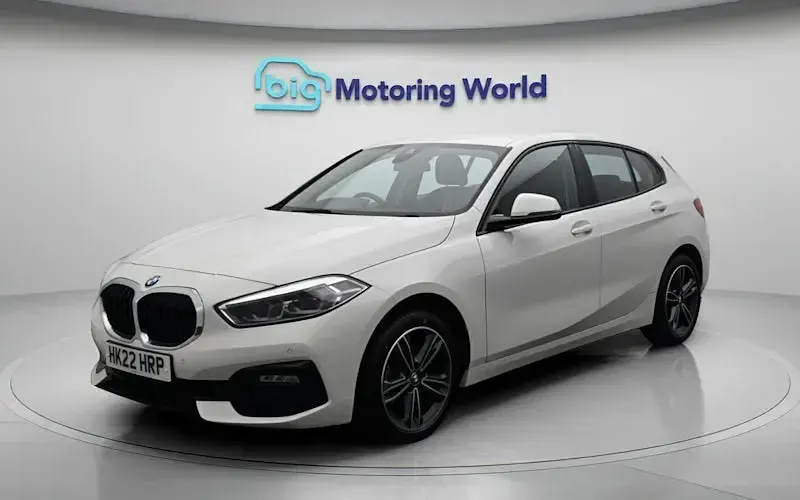 Used BMW 118 Sport Line 136 HP (100 kW) 2024 Hatchback